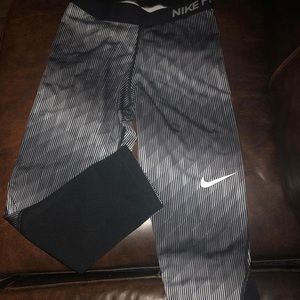 Capri Nike leggings